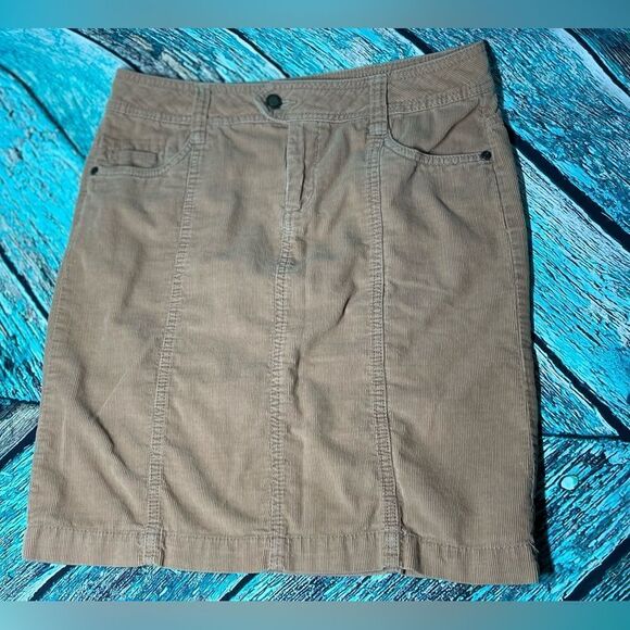 🔥❤️🔥Faded Glory Tan Corduroy Skirt Above Knee 3 Pocket Belt Loops Size 4 EPC - Picture 2 of 4